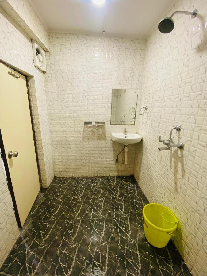 Hotel The Avenue Gamharia 외부 사진