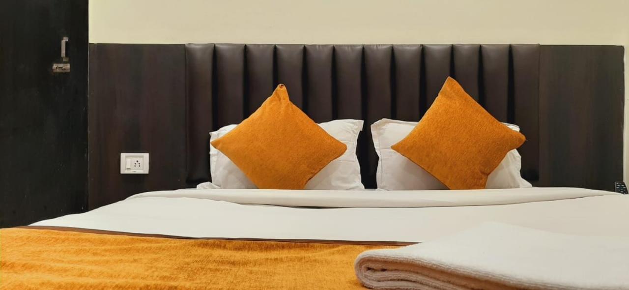 Hotel The Avenue Gamharia 외부 사진